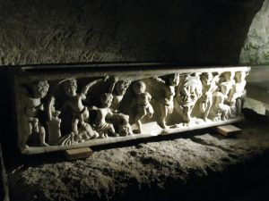 Chapelle Saint Lazare et sarcophage des Innocents