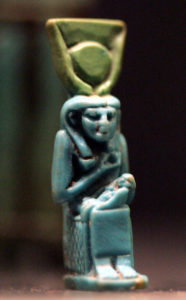 Statuette d'Isis allaitant Horus
