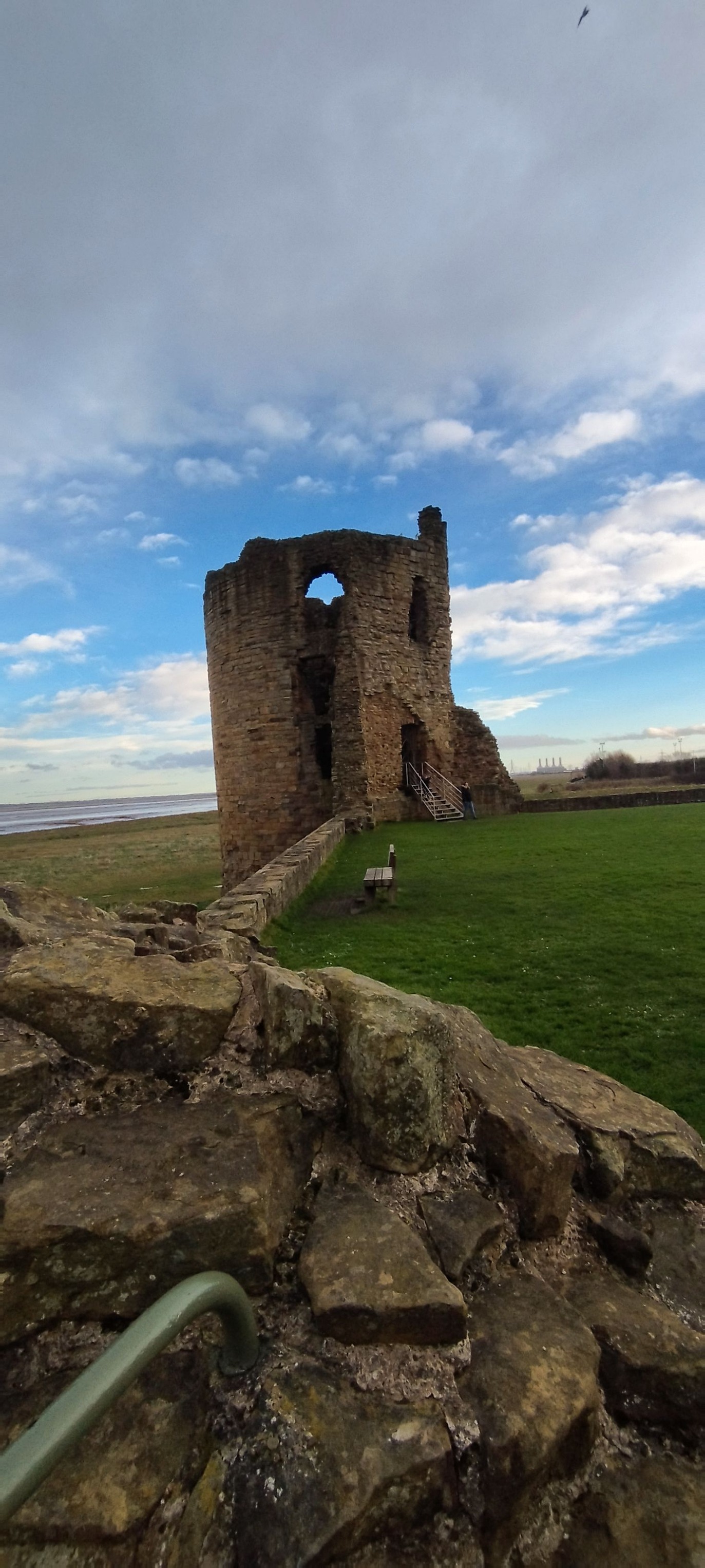 3D Vikings Gothic Ruins Series – Set 1: Ruined three-storey building and adjacent first floor remnant, scale 28/32 mm